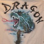 Hemd mit Drachenmotiv